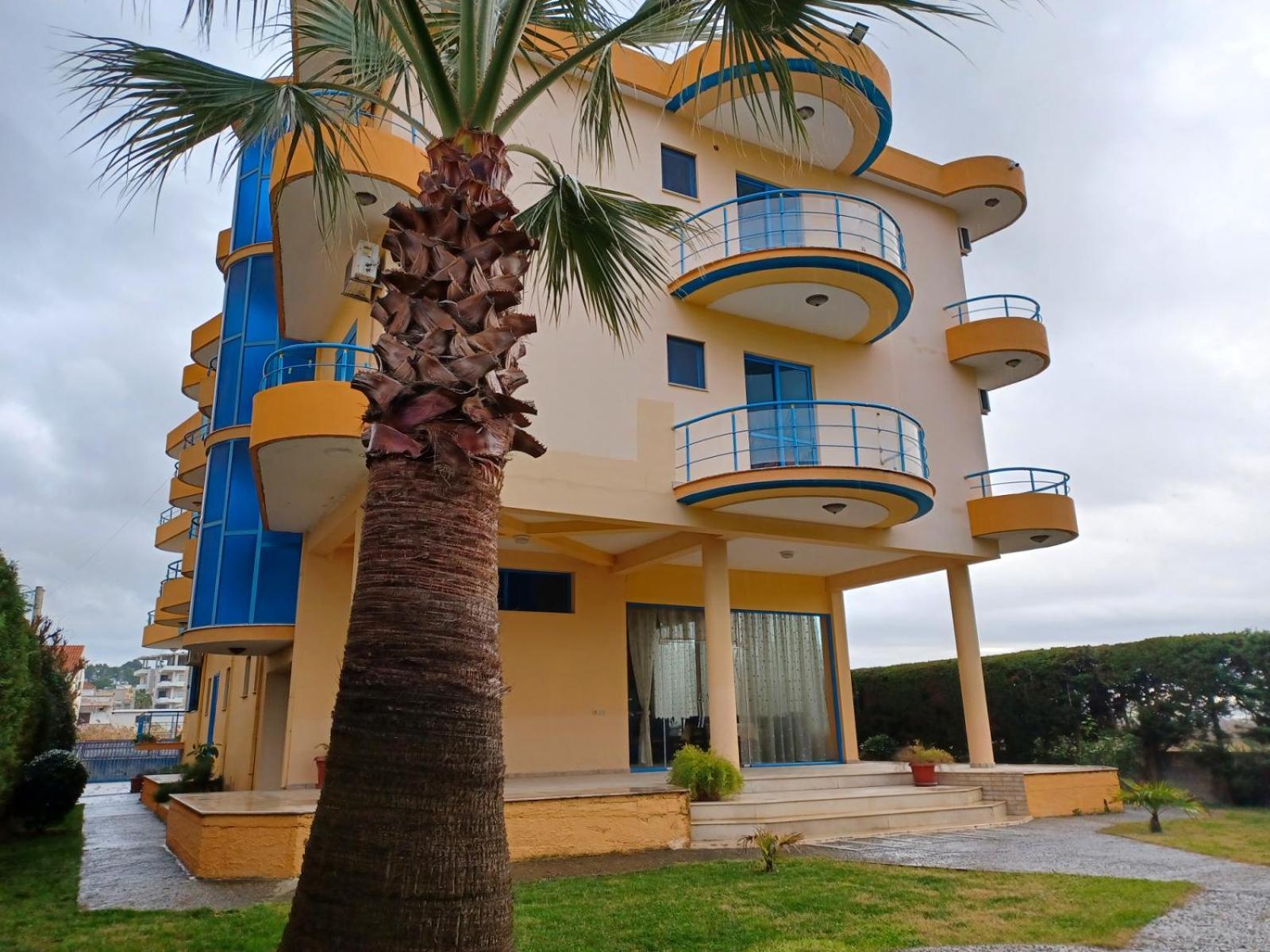 Eleart Aparthotel Golem  Exterior photo
